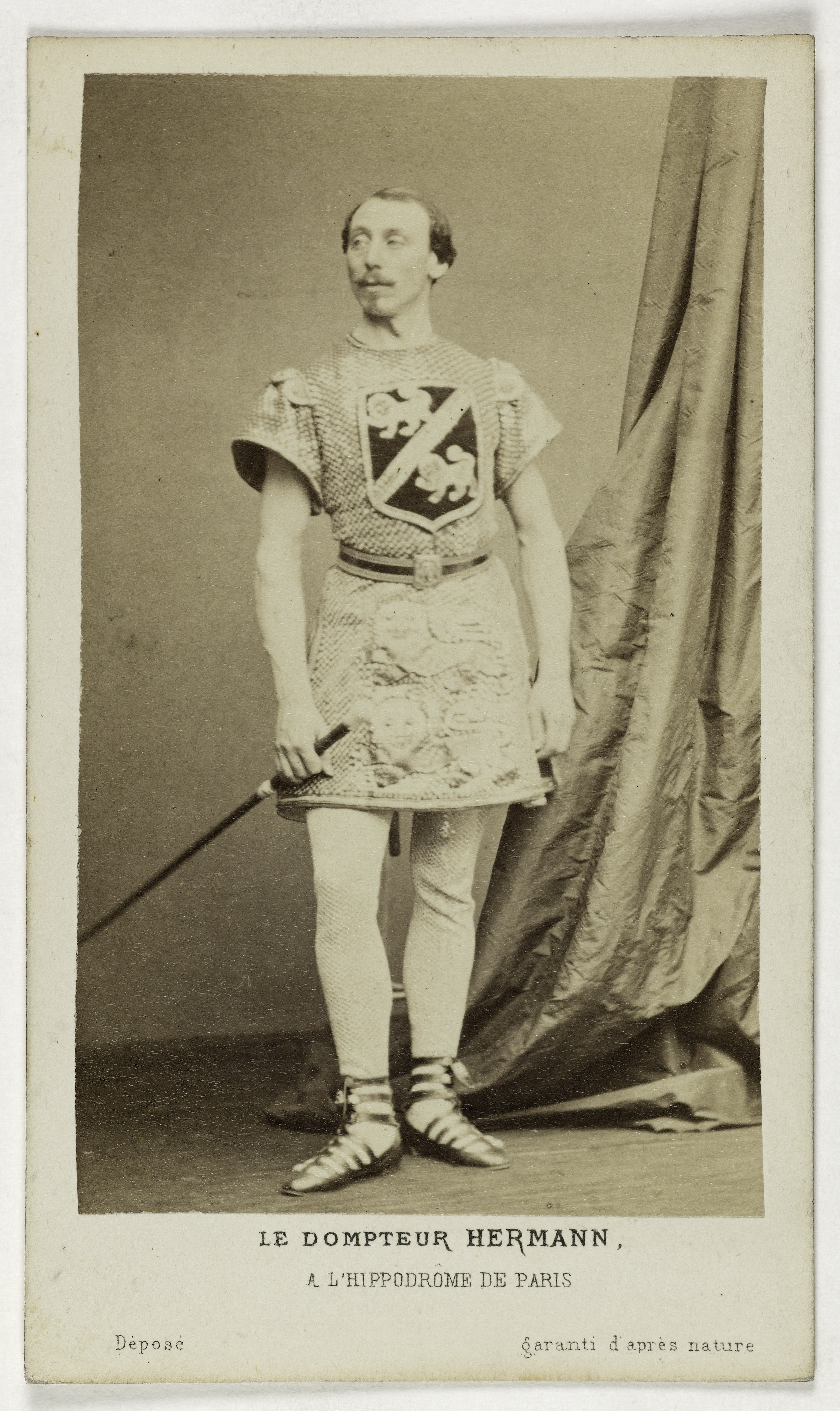 Mayer Frères et Pierson, Portrait d'Hermann, dompteur à l'hippodrome de Paris