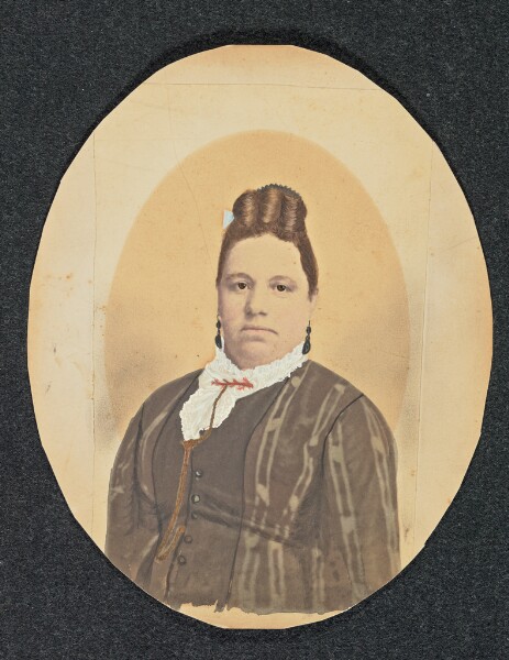 Unknown, [Portrait of a woman]