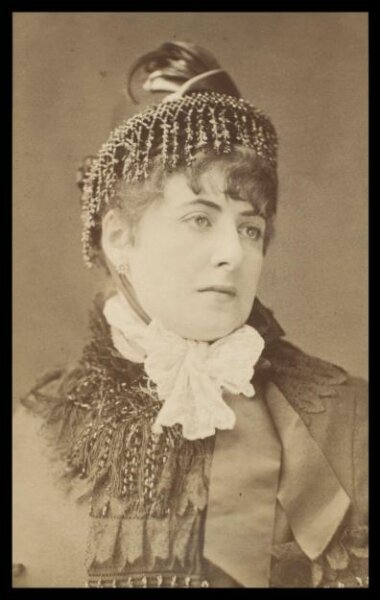 London Stereoscopic and Photographic Company, Guy Little Theatrical Photograph