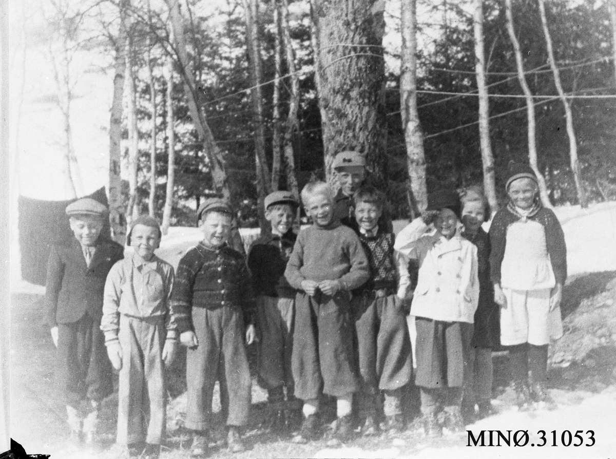 Ukjent, Gruppebilde. Kvikne skole ca. 1940.