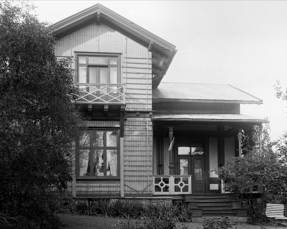 Gustav Borgen, Hus og hage. Ottesens villa i Bestum.