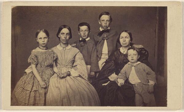 Unknown, [Group family portrait, two women and four children]