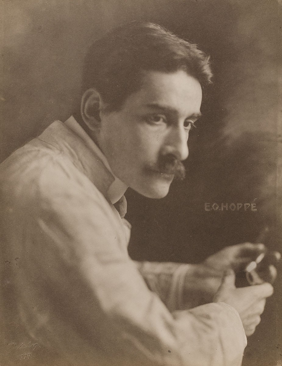 Minya Diez-Dührkoop, E. O. Hoppé