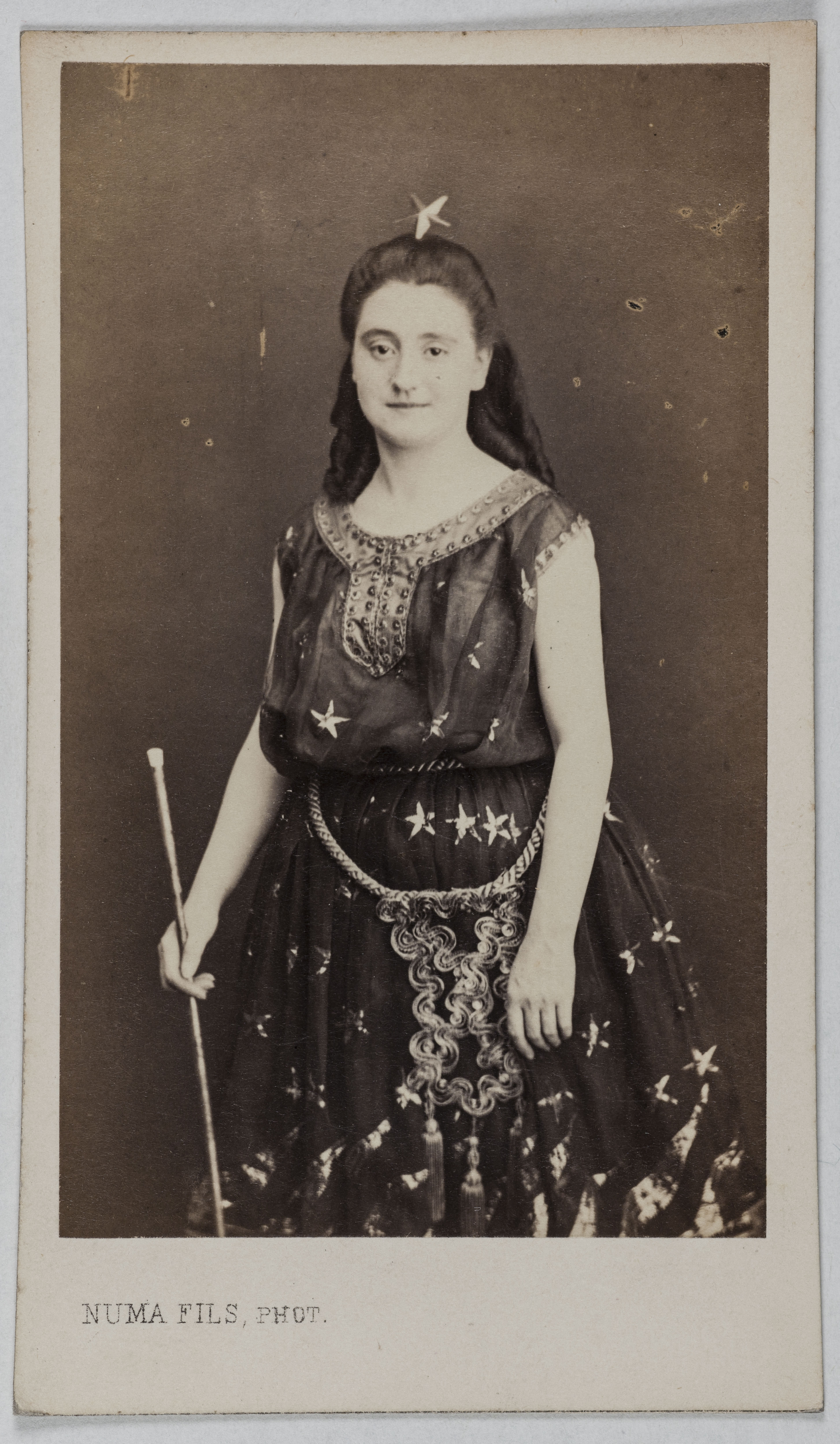Numa Fils, Portrait de Ferrare Denise, (épouse de Monsieur Matz), (actrice)