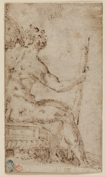 Marcantonio Raimondi, Nøgen Herkules med køllen, set skråt bagfra. Siddende på en ornamenteret kiste med kroppen drejet mod en beskåret figur, der står bag ham