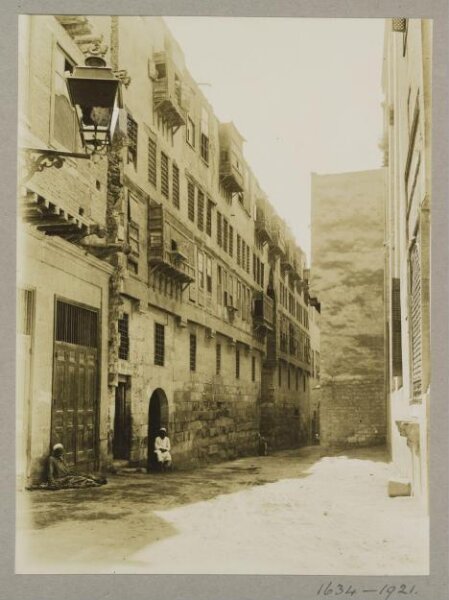 K.A.C. Creswell, The exterior façade of the residential and commercial complex (wikala) of Mamluk Sultah Qansuh al-Ghawri, Cairo