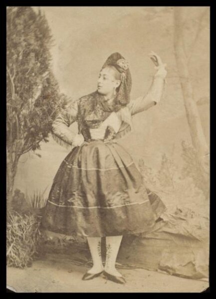 London Stereoscopic and Photographic Company, Guy Little Theatrical Photograph