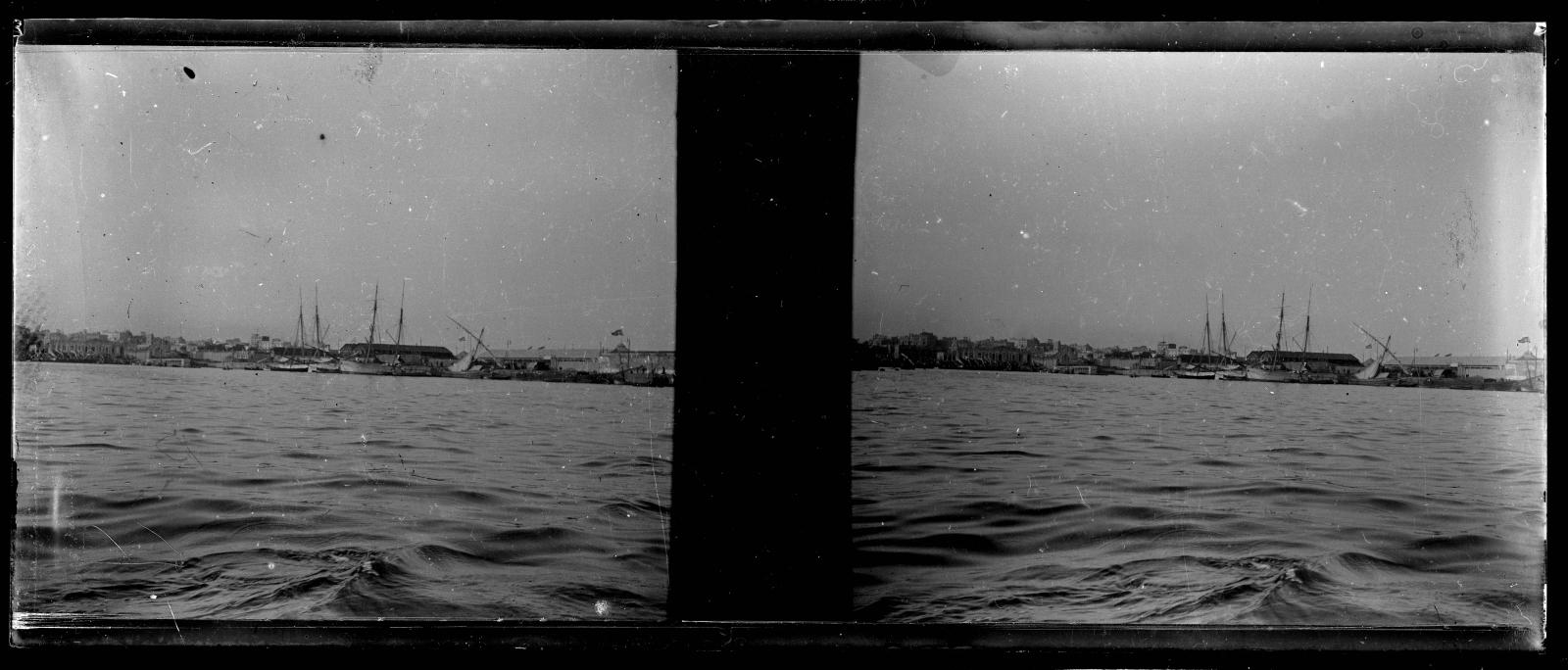 Desconegut, [Port]