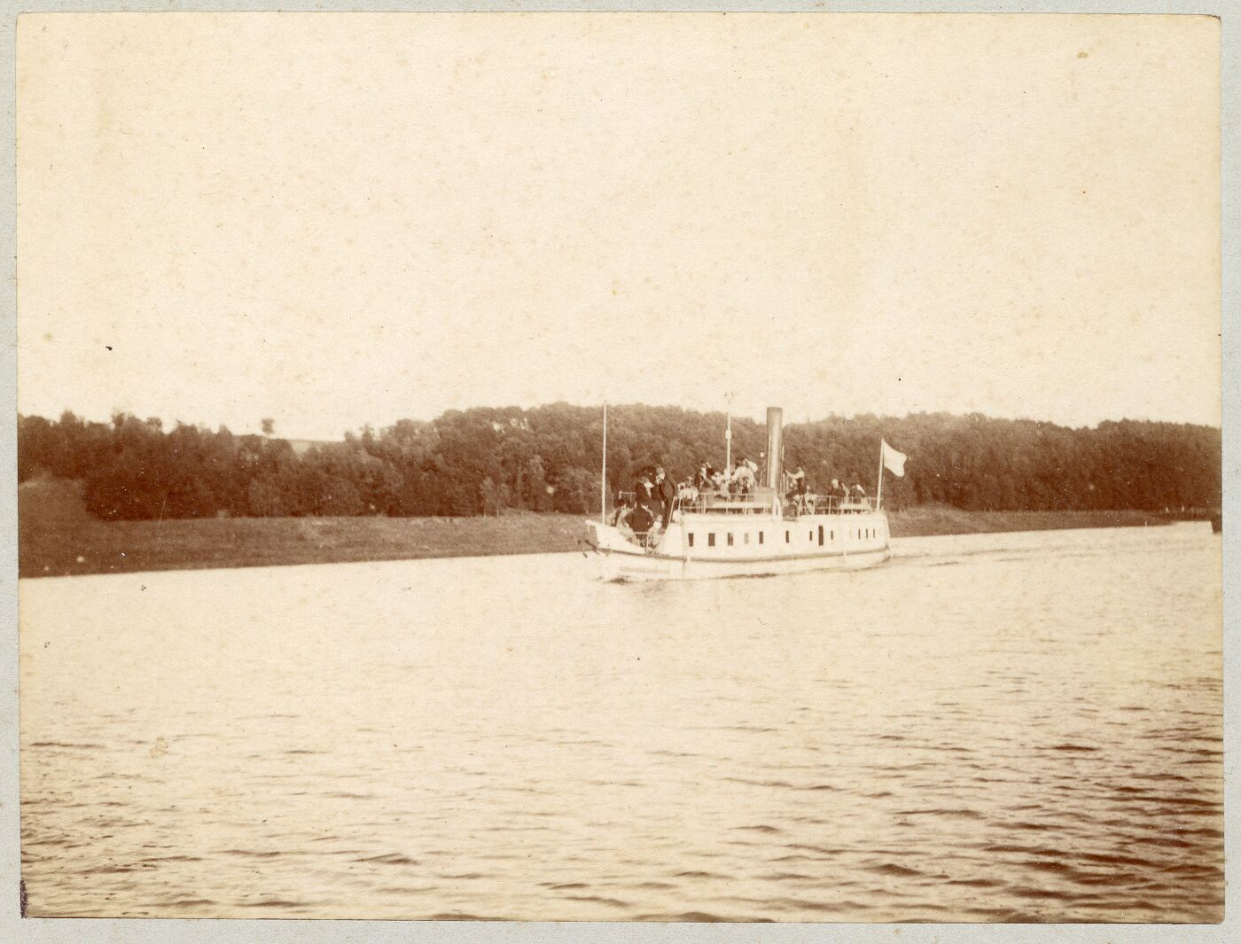 Benediktas Henrikas Tiškevičius, Garlaivis Raudondvario apylinkių panoramoje