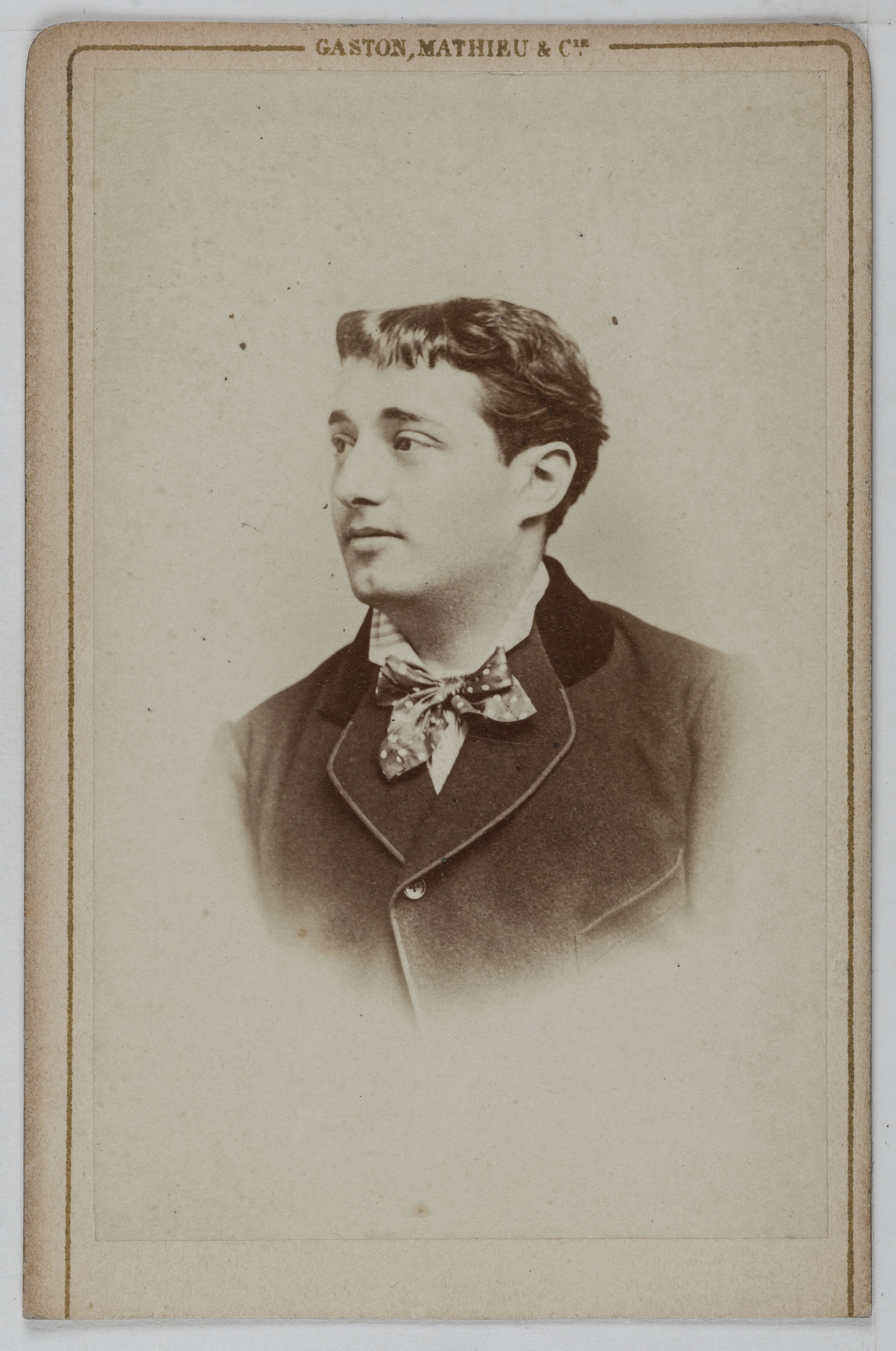 Mathieu & Cie Gaston, Portrait de Paul Mussay, (Paul Bacharach ? dit, 1847-), acteur au théâtre des Variétés en 1872 et directeur du théâtre du Palais-Royal.