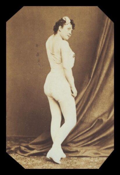 London Stereoscopic and Photographic Company, Guy Little Theatrical Photograph