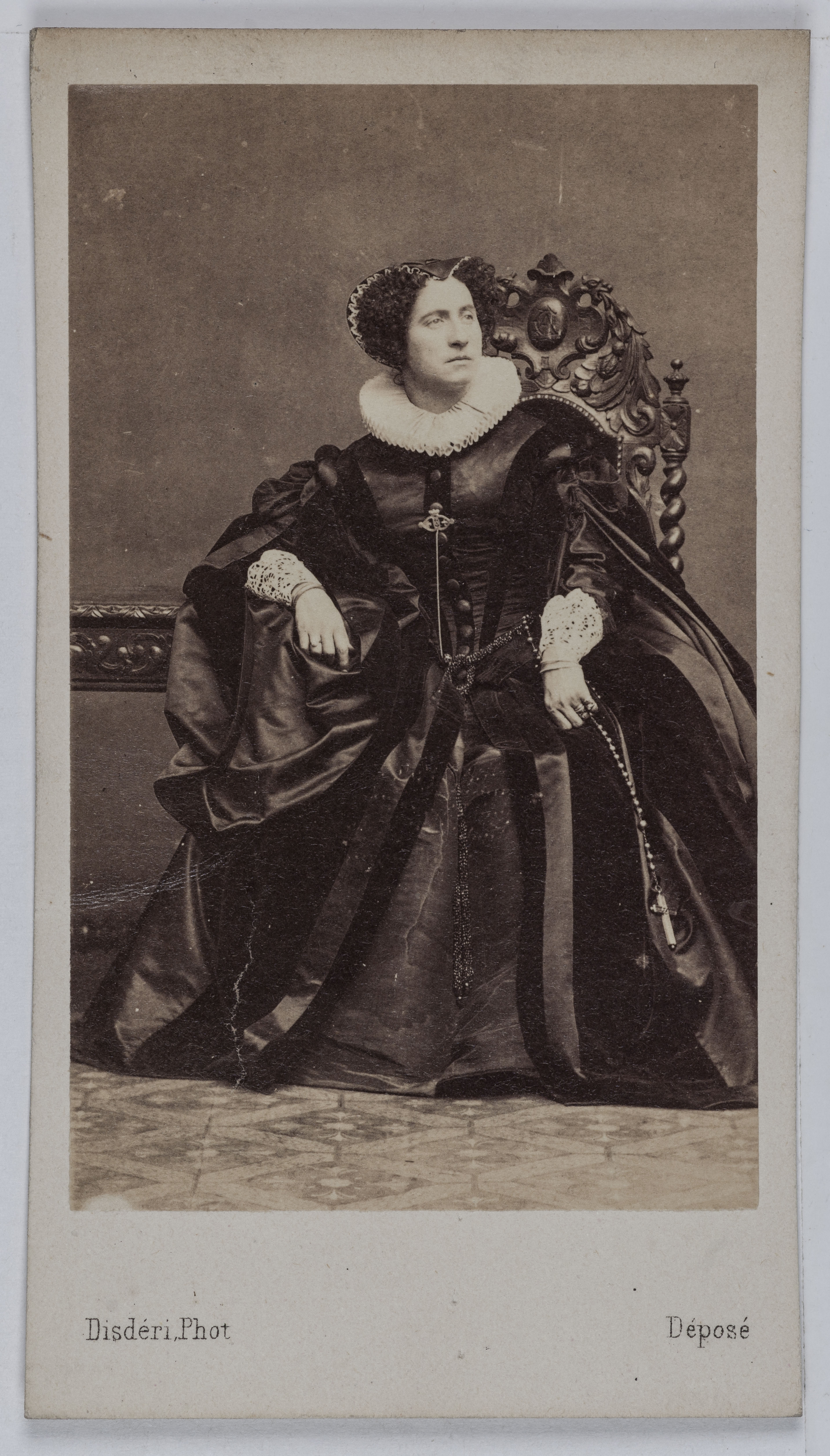 André-Adolphe-Eugène Disdéri, Portrait d'Adélaïde Ristori (1822-1906), tragédienne italienne, en Marie Stuart ?