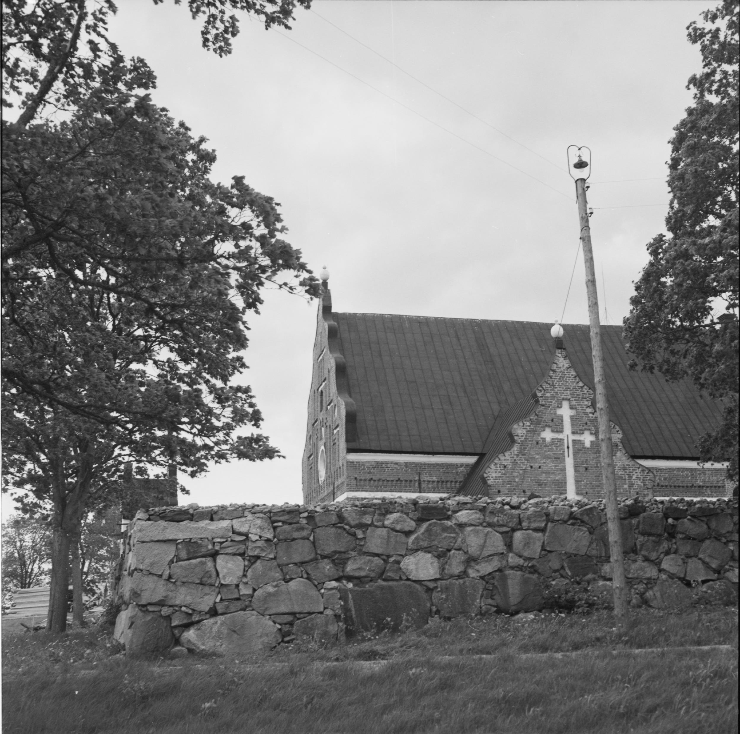 Åke Nisbeth, Österlövsta kyrka