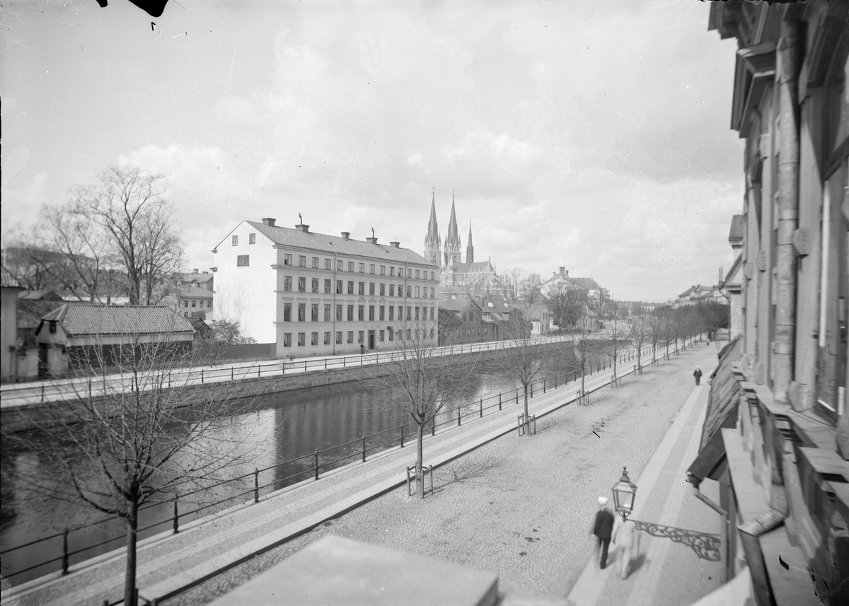 Henri Osti's Fotografiateliér, Östra och Västra Ågatan, Uppsala före 1901