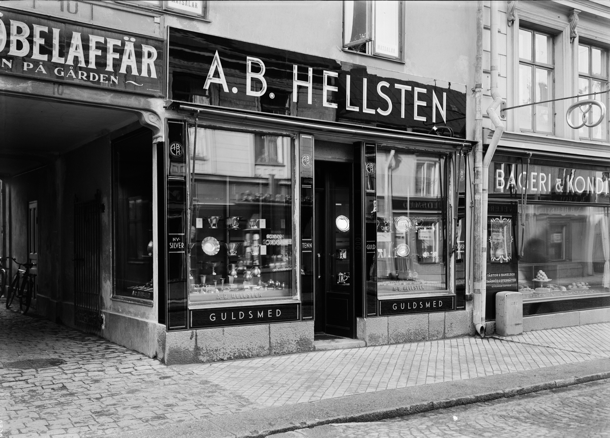 Paul Sandberg, Hellstens Guldsmeds AB, Vaksalagatan 10, Uppsala 1933