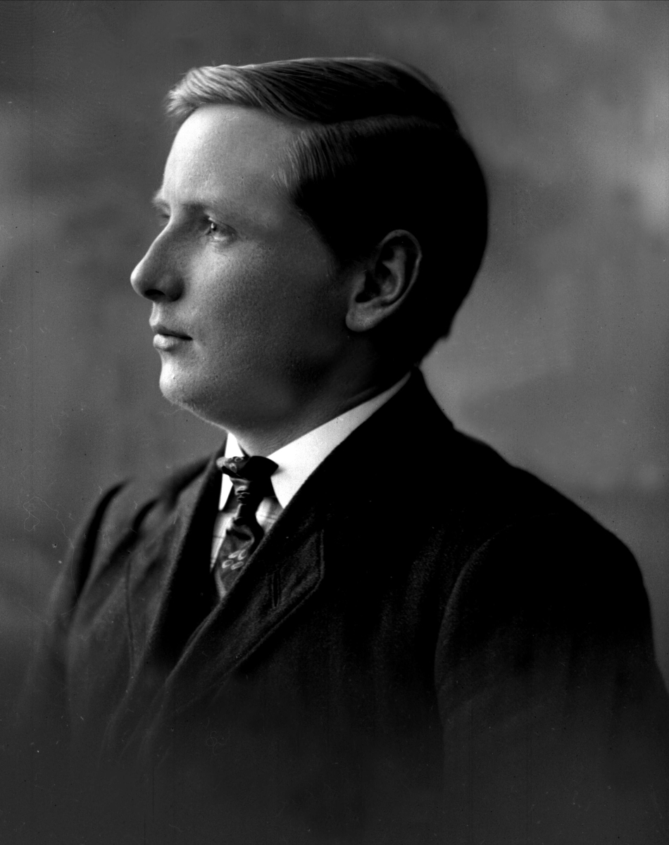 Gustav Borgen, NFB.04900