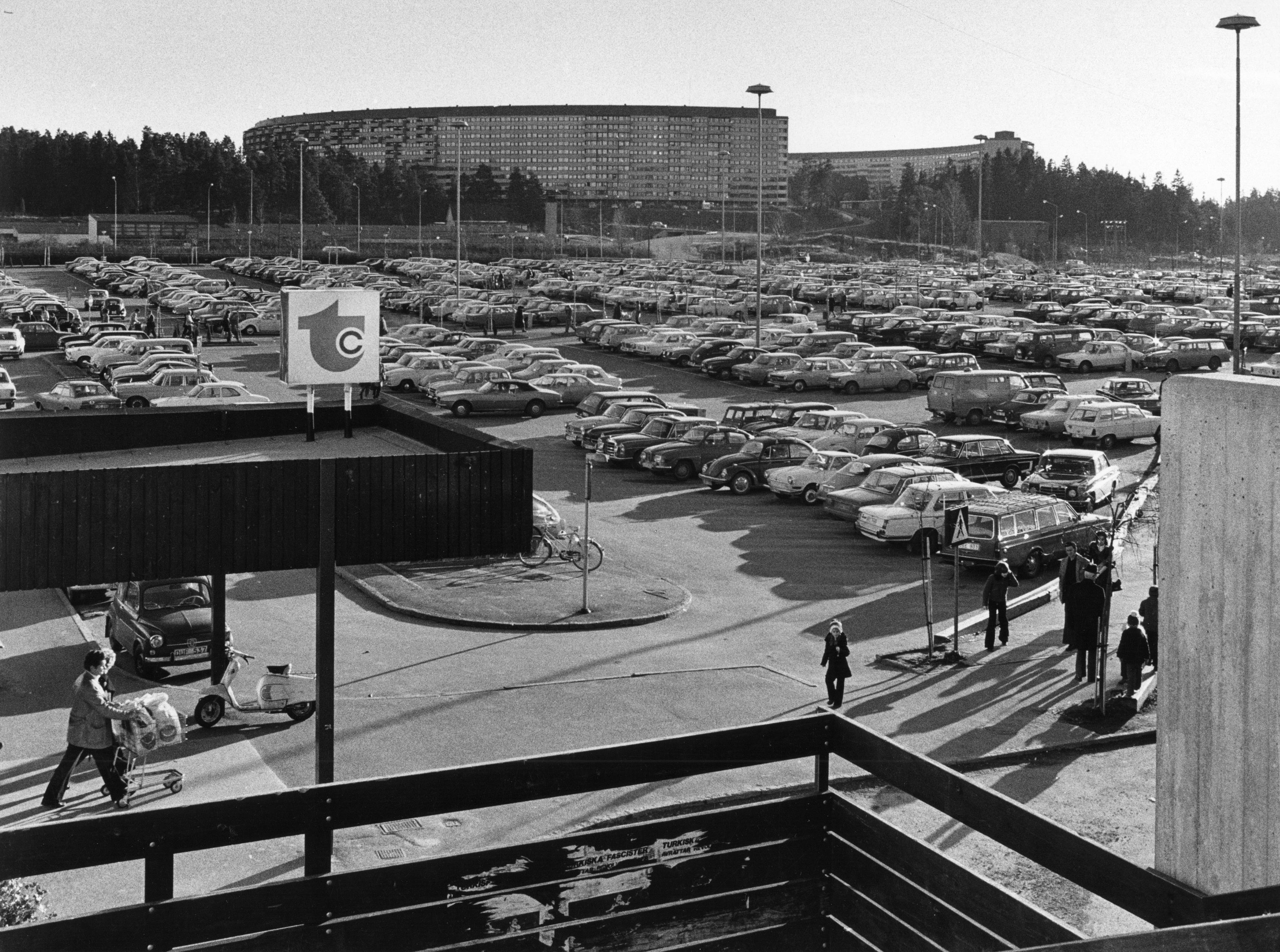 Pål-Nils Nilsson, Täby centrum