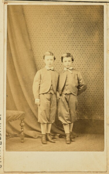 Unknown, [Portrait of two young boys]