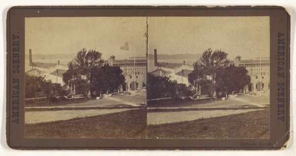 Unknown, Hudson River. [View of building complex]