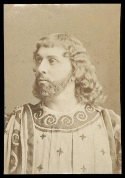 London Stereoscopic and Photographic Company, Guy Little Theatrical Photograph