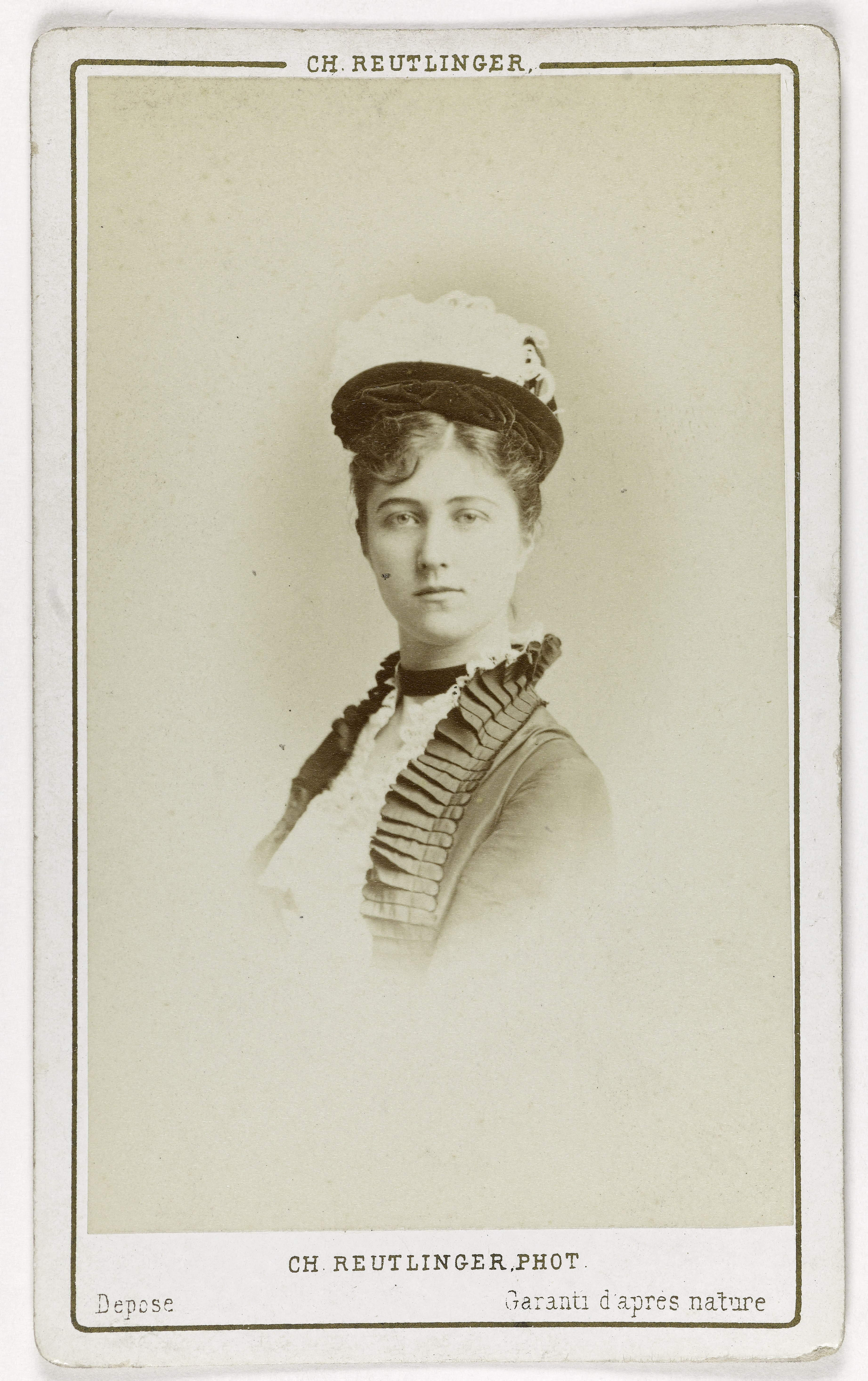 Charles Reutlinger, Portrait de Louise Méret, actrice au théâtre du Vaudeville.