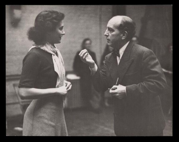 Hardy, Bert, The Young Vic's Leading Lady