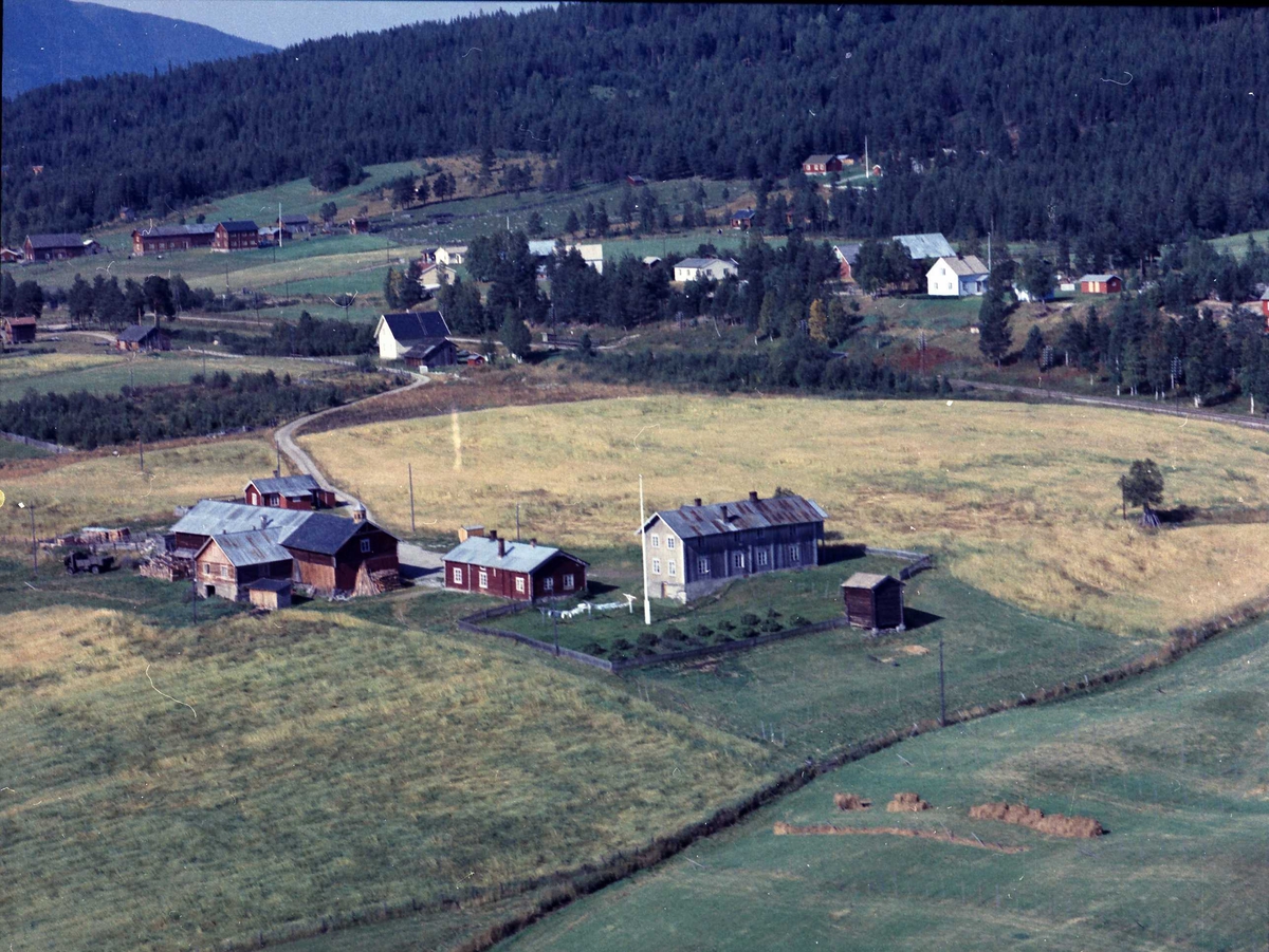 Widerøes Flyveselskap A/S, Gårdsbruk (Nesteby Store).