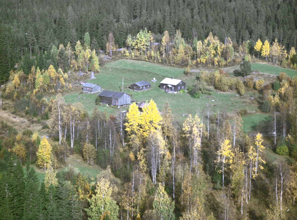 Widerøes Flyveselskap A/S, FLYFOTO TYRIBERGET, VALLSET