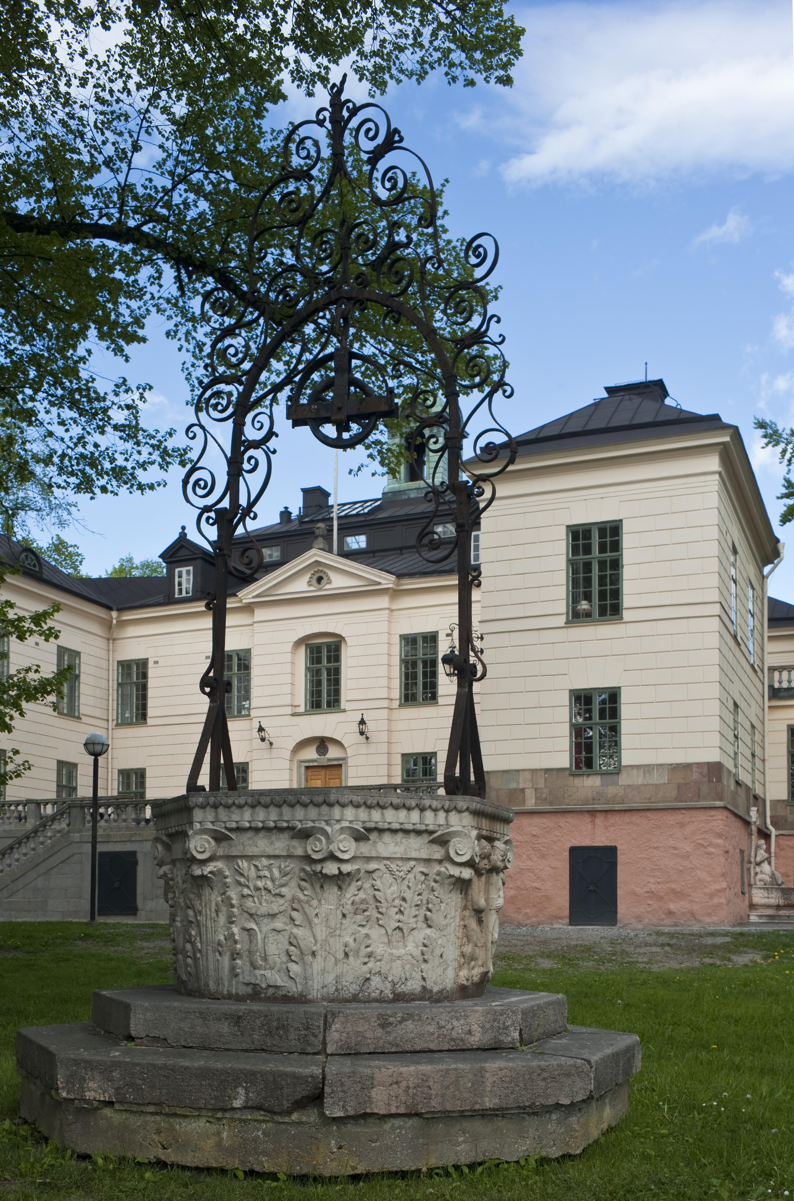 Bengt A Lundberg, Näsby slott