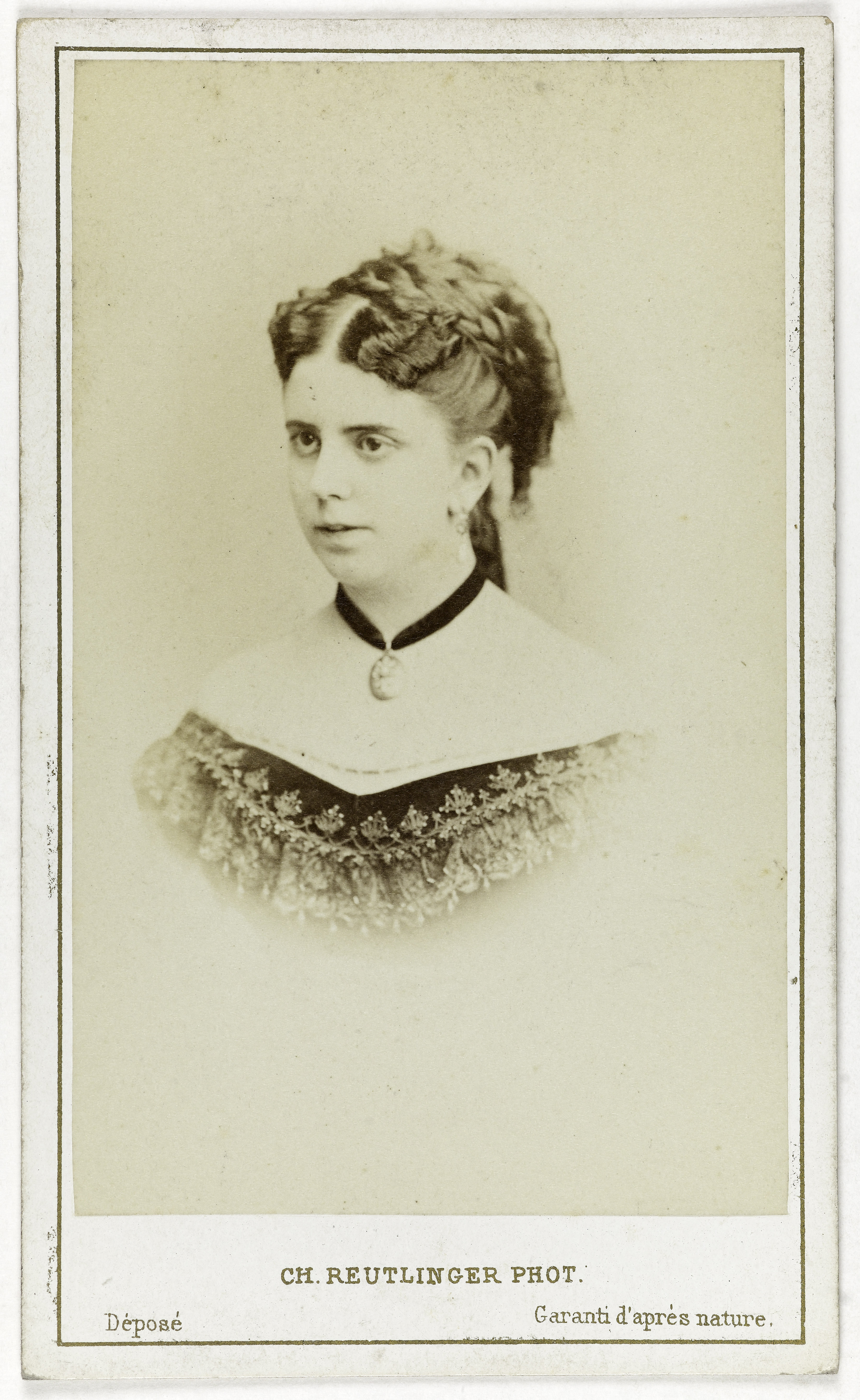 Charles Reutlinger, Portrait de Marie Monbelli, actrice au Théâtre des Italiens en 1869.