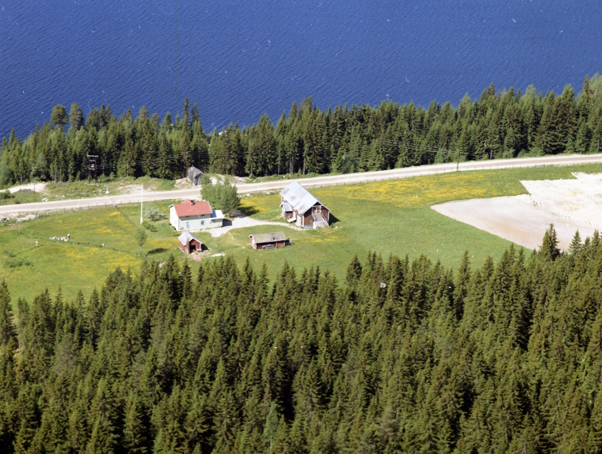 Widerøes Flyveselskap A/S, Gardsbruk
