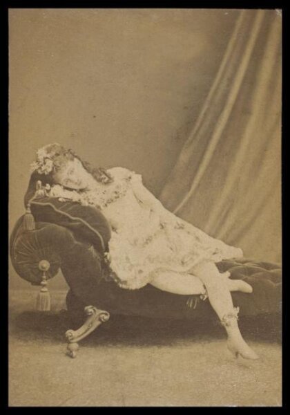 London Stereoscopic and Photographic Company, Guy Little Theatrical Photograph