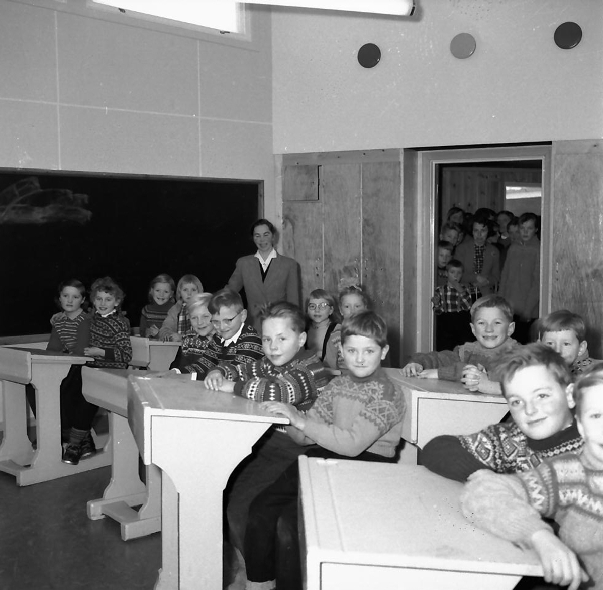 Per Magne Grue, Feiring av ny skole i Vingelen.