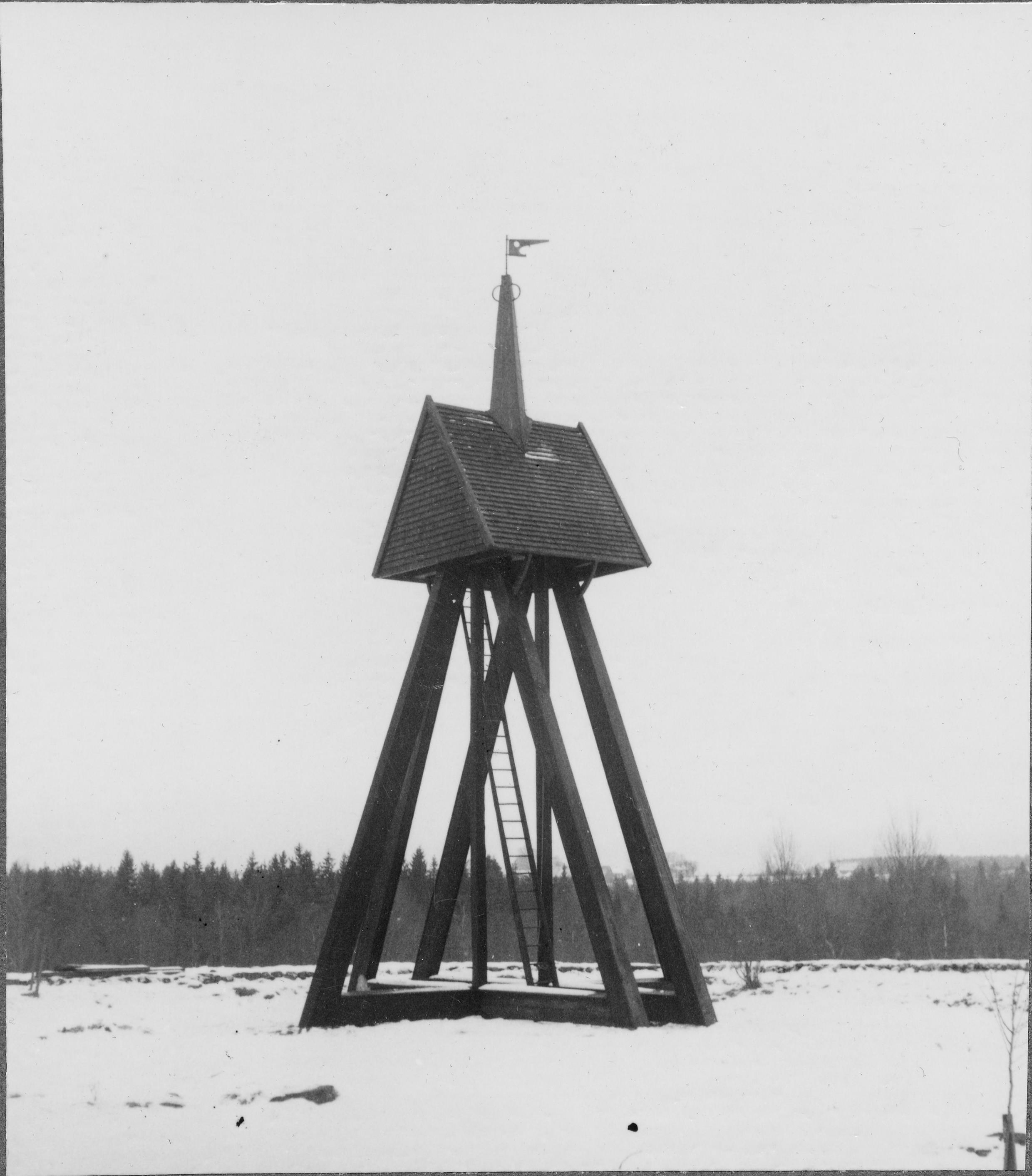 Iwar Anderson, Kvenneberga ödekyrkogård