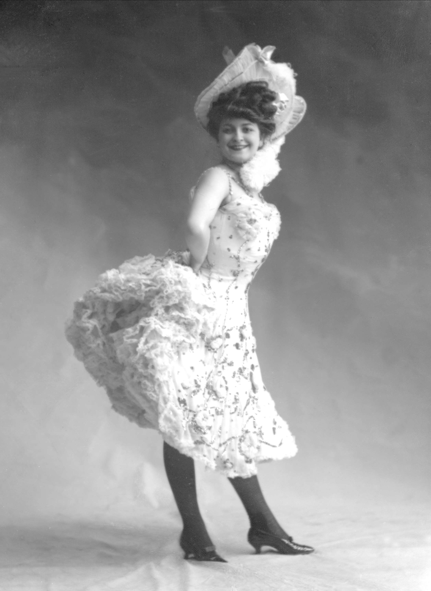 Gustav Borgen, Portrett, danserinnen mademoiselle Ydette-Jolie. 25.5.1906