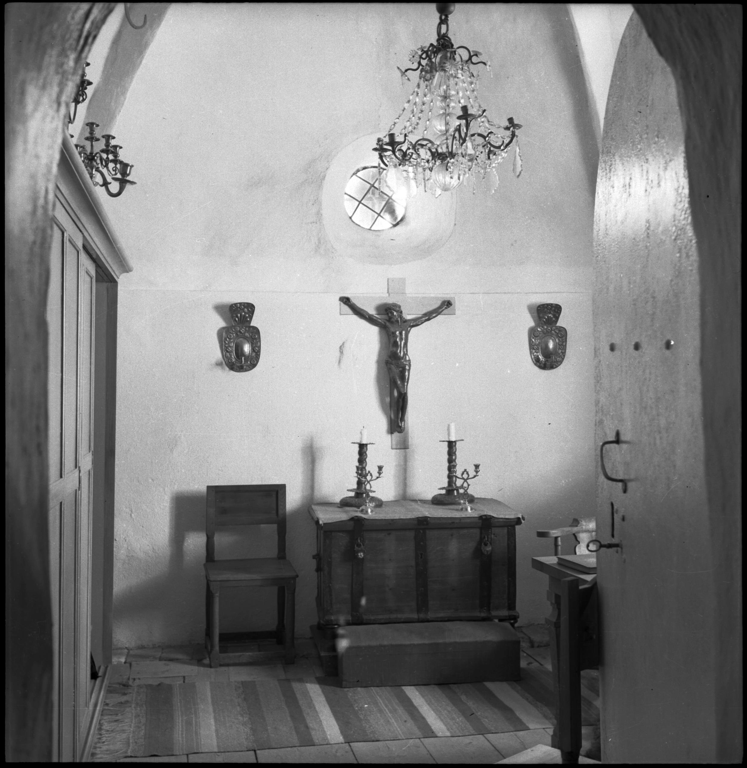 Ivar Schnell, Vårdinge kyrka