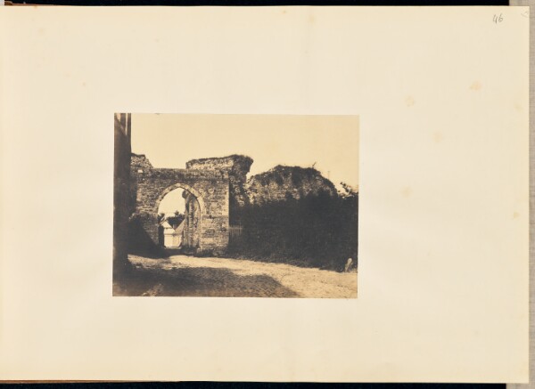 Louis-Alphonse Davanne, [Ruined fortification]