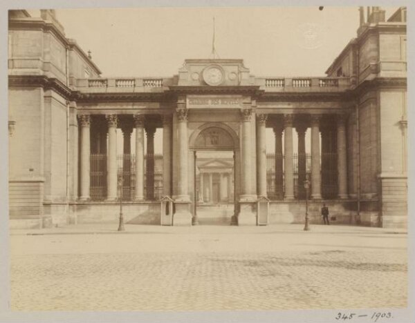 Atget, Jean-Eugène-Auguste, Gateway, Palais Bourbon, Paris, France