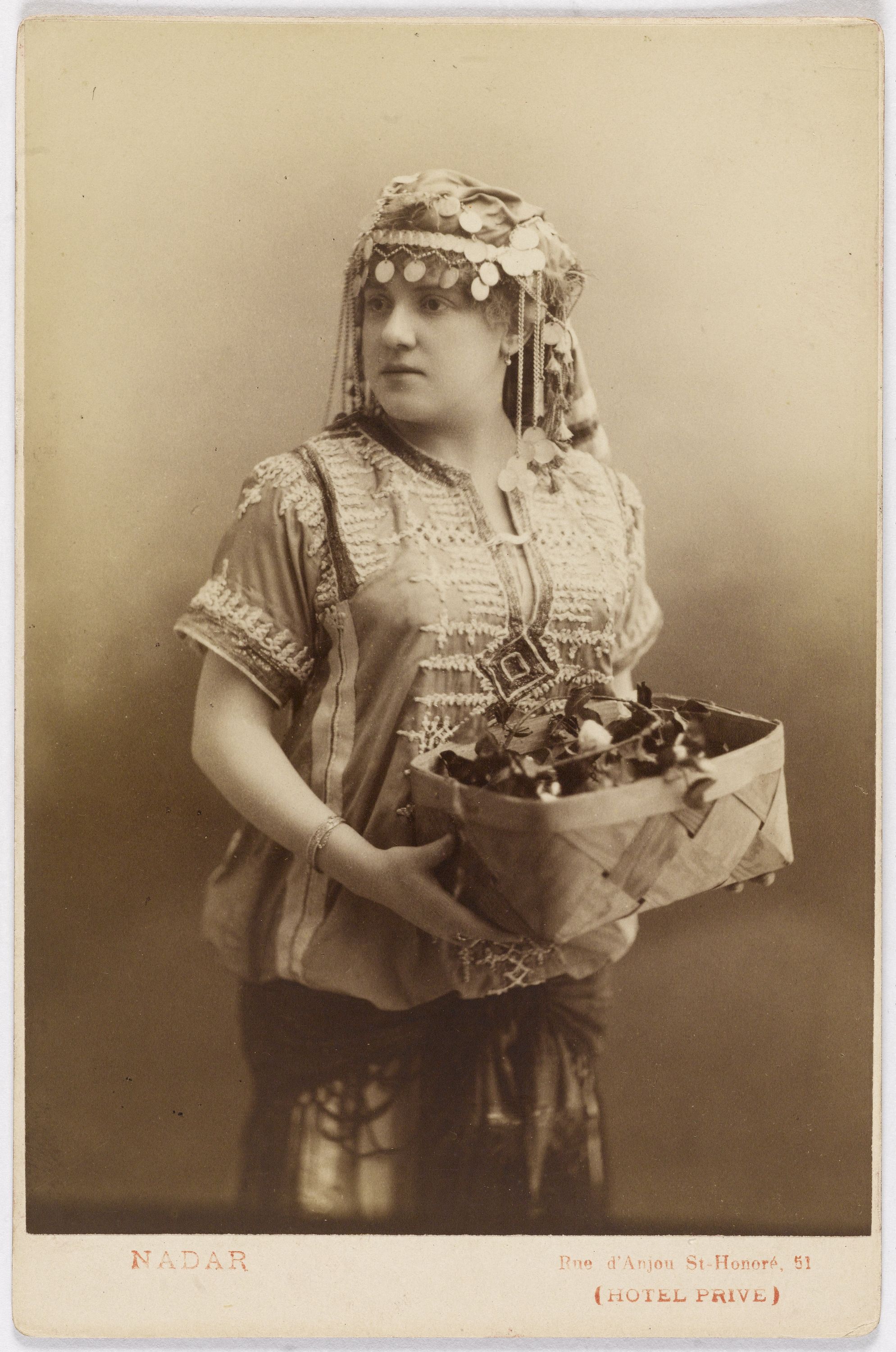 Atelier Nadar, Portrait de Debray, actrice