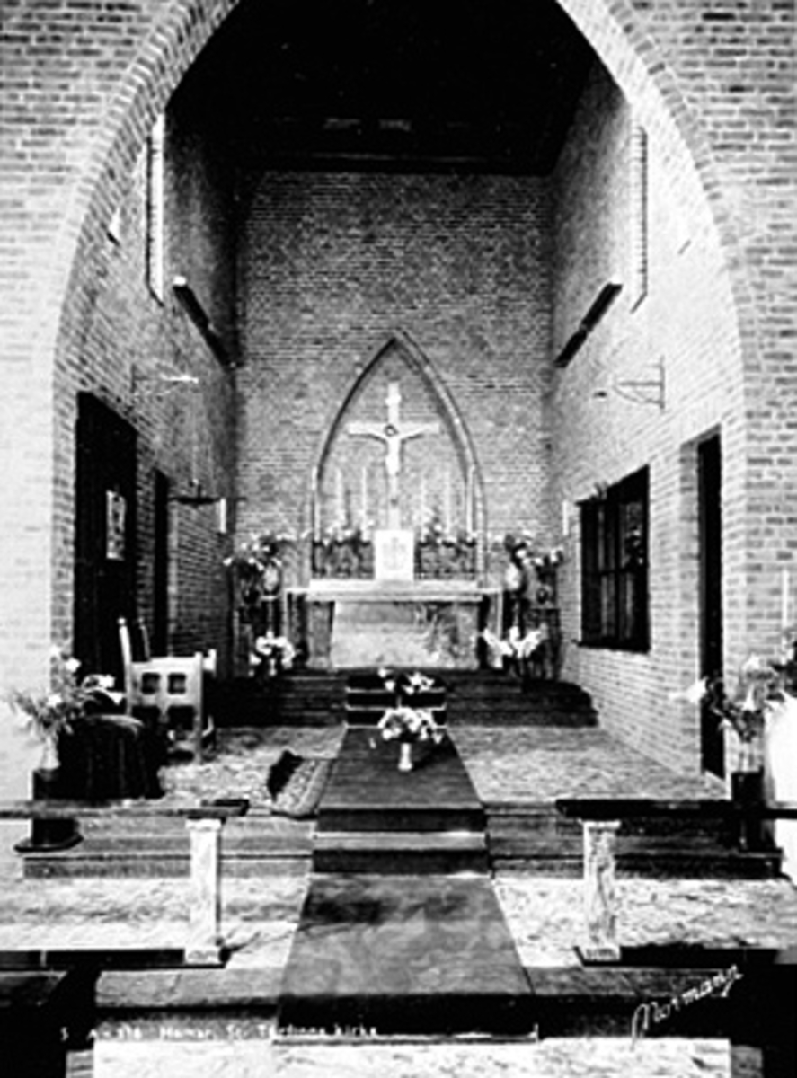 Anno Domkirkeodden, INTERIØR, ST. TORFINNS KIRKE, ALTERET