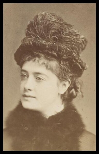 London Stereoscopic and Photographic Company, Guy Little Theatrical Photograph