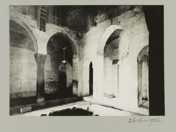 K.A.C. Creswell, Closed courtyard with central fountain in the Madrasa al-Rukniyya, Damascus