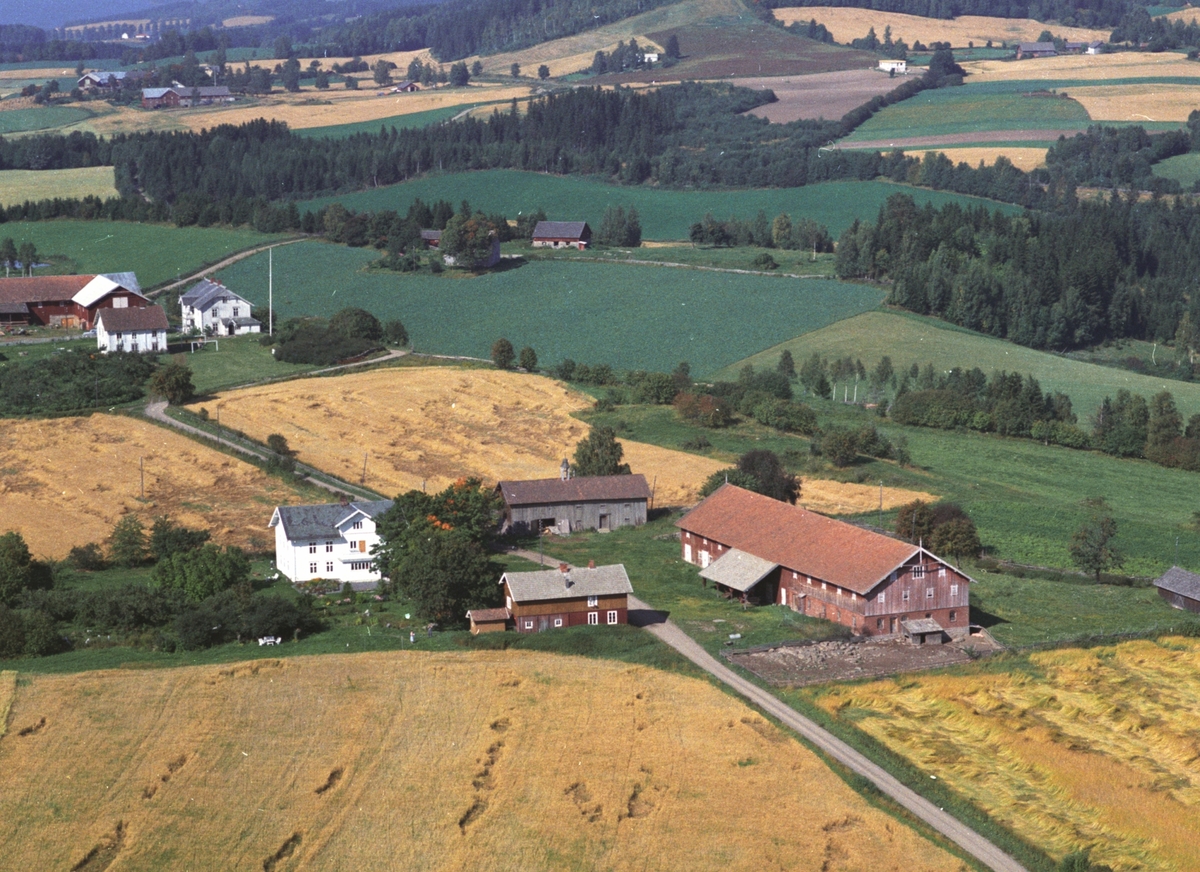 Widerøes Flyveselskap A/S, Flyfoto, Amb østre, Ringsaker.