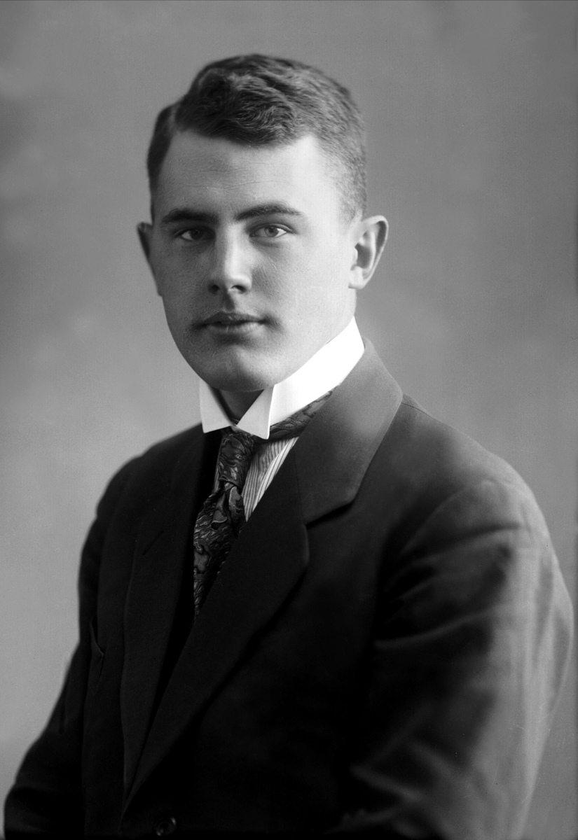 Gustav Borgen, NFB.00921