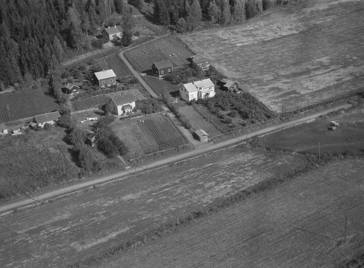 Anno Domkirkeodden, Flyfoto, Bergsmeierivegen, eiendommer under Ousdal og Dæhli, Nettom, Nes, Hedmark.