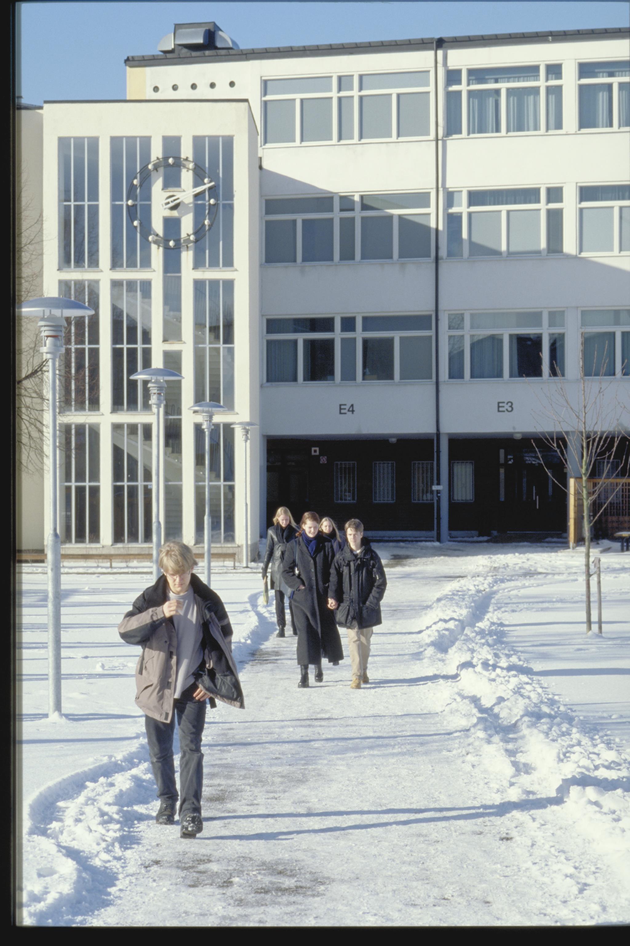 Bengt A Lundberg, Kärrtorps gymnasium
