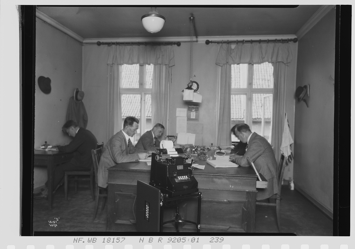 Anders Beer Wilse, Konv: Vinmonopolet avd C