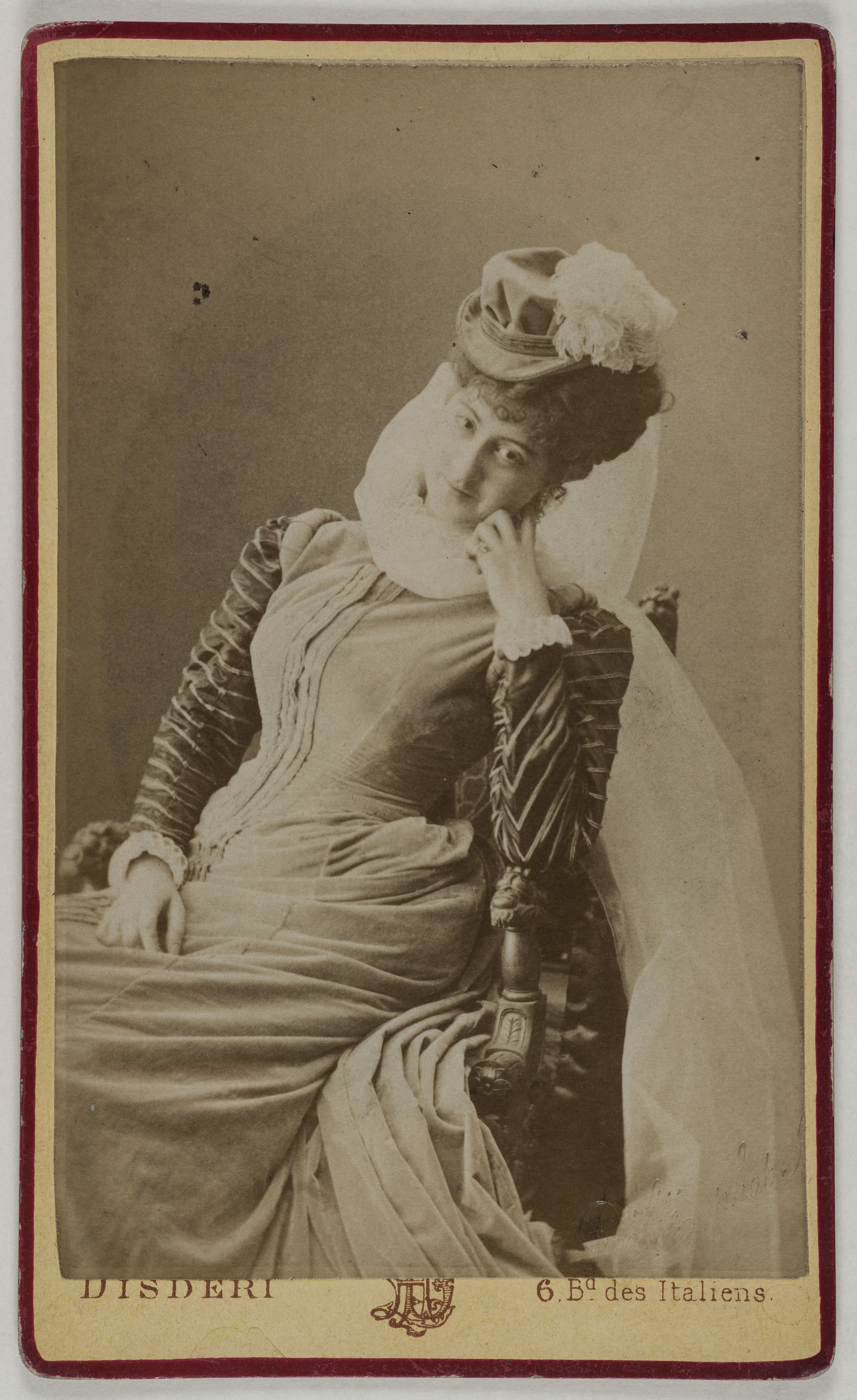 André-Adolphe-Eugène Disdéri, Portrait de Derval Aimée ou Hyacinthe, (actrice)