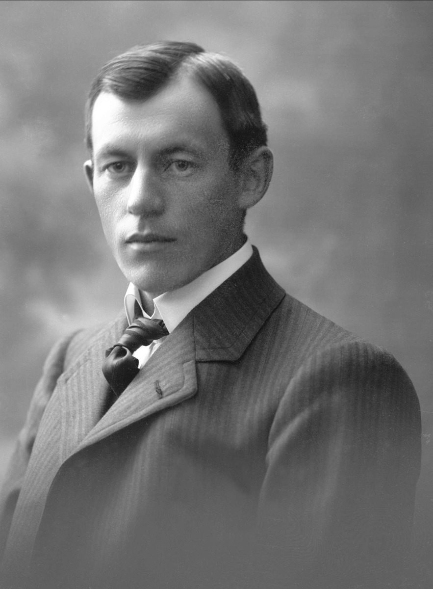 Gustav Borgen, NFB.50672