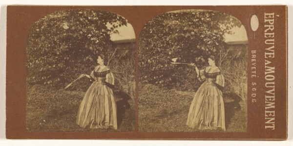 Unknown, [Woman bouncing shuttlecock on badminton racket]